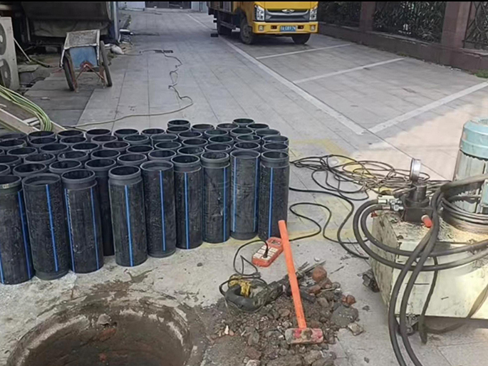 朝天PE置换管厂家 DN315置换管 非开挖管短管置换